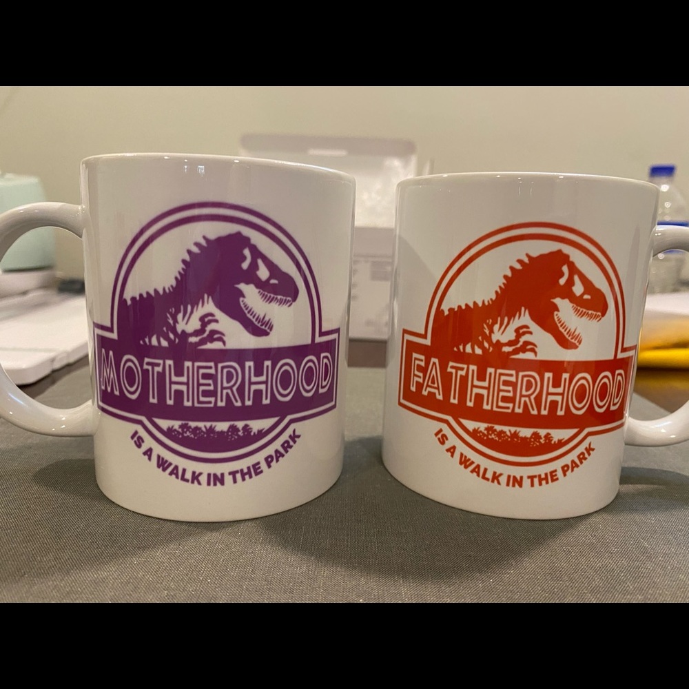 Jurassic Park mom/dad mug set